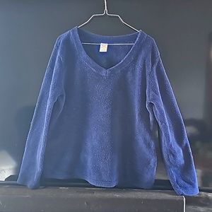 Faded Glory fuzzy long sleeve V neck shirt